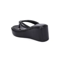 CLOG LONDON Womens Black Round Toe Heels image 5