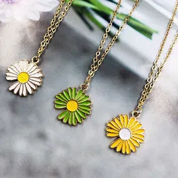 Vembley Yellow Gold-Plated Flower Chain Pendant-picture-40