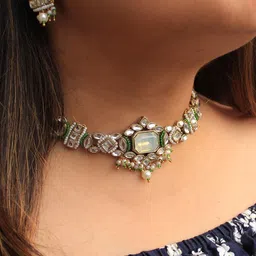 BeAbhika Kundan Studded Choker With Earrings image 4