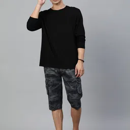 ADBUCKS Men Blue & Charcoal Grey Camouflage Printed Pure Cotton 3/4th Cargo Shorts image 4