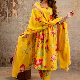 Nayo Women Floral Printed Pure Cotton Kurta with Trousers & Dupatta-image-5