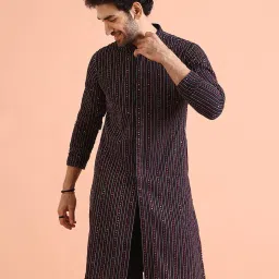 kisah Men Embroidery Long Kurta image 1