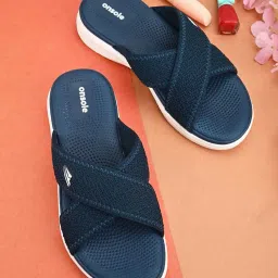 onsole Men's Sliders with Knitted Criss-Cross Straps image 1