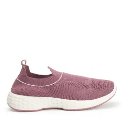 cl sports Women Slip-On Sports Shoes image 1