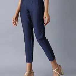 w Women Trousers image 2