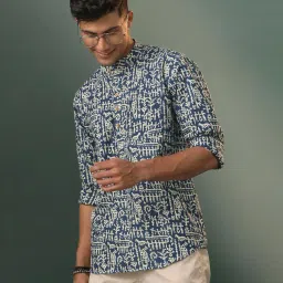 vastramay Men Printed Regular Fit Short Kurta with Welt Pockets image 2