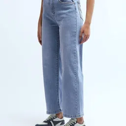 u.s. polo assn. Women Light-Wash Wide-Leg Jeans image 2