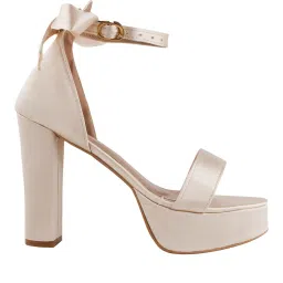 selfiee Women Slip-On Chunky Heeled Sandals image 2