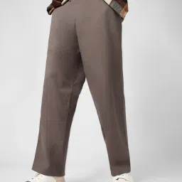 urbano fashion Flat-Front Loose Fit Chinos with Insert Pocket image 2