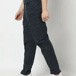 rev-verse Men Relaxed Fit Cargo Trousers image 2
