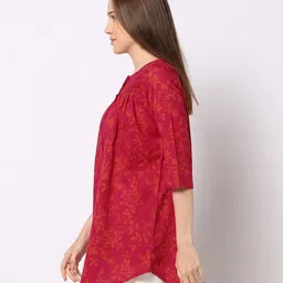 svrnaa by azorte Floral Print Tunic with Lace Highlights image 2