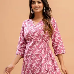 feranoid Floral Print V-Neck Angrakha Kurti image 2