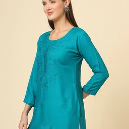 vivera Women Embroidered Relaxed Fit Top image 2