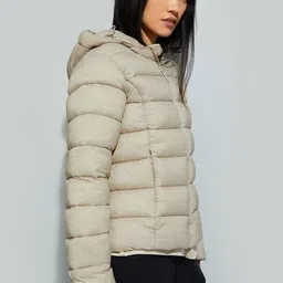 max Women Quilted Hooded Jacket image 2