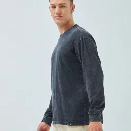 bewakoof Men's Oversized Acid Wash T-shirt image 2