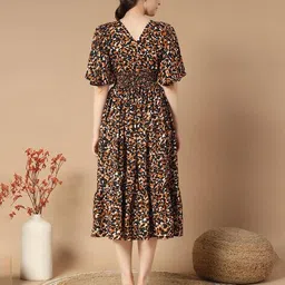 lookshine Women Printed Fit & Flare Dress image 2