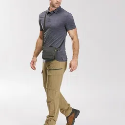 decathlon FORCLAZ - Unisex Soft Case Reflective Waist Pouch image 2