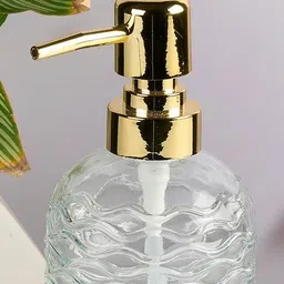 kookee Set of 2 Ribbed Bathroom Accessories image 2