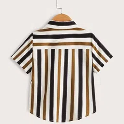 tior Striped Regular Fit Shirt with Short-Sleeves image 2