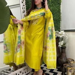 nyrika Women Embroidered Straight Kurta Set image 2