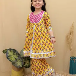 superminis Girls Cotton Printed Angrakha Kurta Set    image 2
