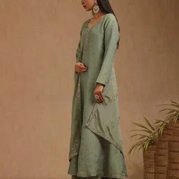 soch Women Embellished Straight Kurta Suit Set image 2