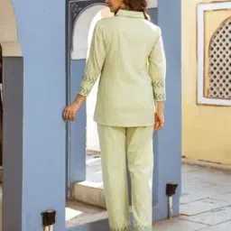 nyrika Women Embroidered Stright Kurta Set image 2