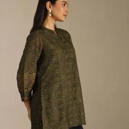 soch Women Floral Print Straight Tunic image 2