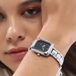 haute sauce Women Rectangle Dial Analogue Watch image 2