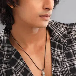 mahi Men Metal Chain image 2