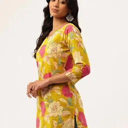 feranoid Women Floral Print Straight Kurti image 2