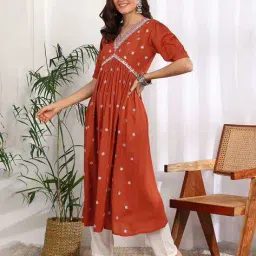 bikasaab Women Embroidered Flared Kurta image 2