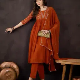 tanuka Women Embroidered Straight Kurta Set image 2