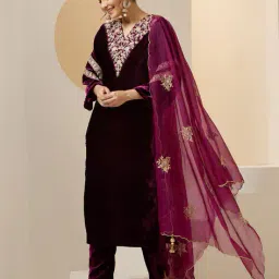 ishin Women Straight Kurta Set image 2