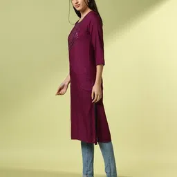 acai Women Straight Kurta with Embroidered Yoke image 2