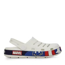 bata Boys Slip-On Clogs Sandals image 2