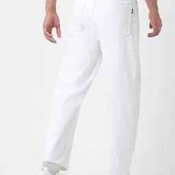 neonomad Men Mid Rise Relaxed Jeans image 2