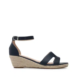 truffle collection Women Basket-Weave Wedges with Buckle Closure image 3