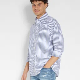 american eagle Men Striped Regular Fit Shirt with Patch Pocket image 3