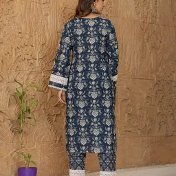 yufta Women Floral Print Straight Kurta Set image 3