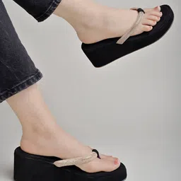 shoetopia Women Slip-On Wedges image 3