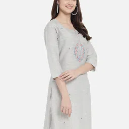 aayumi Embroidered Straight Kurta image 3