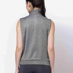 uzarus Sleeveless Jacket with Pockets image 3