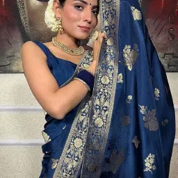 saree mall Floral Print Zari Woven Saree image 3