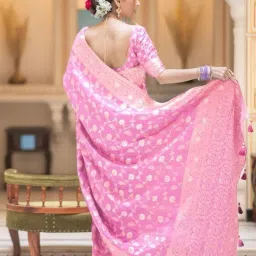 zikaraa Women Banarasi Saree with Woven Motifs image 3