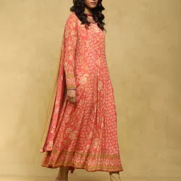 ritu kumar Botanic Print Kurta with Pants & Dupatta image 3