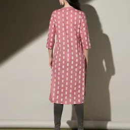 nyrika Women Paisley Print Straight Kurta image 3