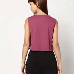 yousta Women Regular Fit Crop Top with Typographic Print image 3