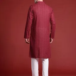 manq Men Embroidery Long Kurta image 3