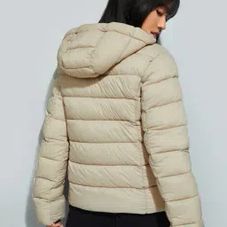 max Women Quilted Hooded Jacket image 3